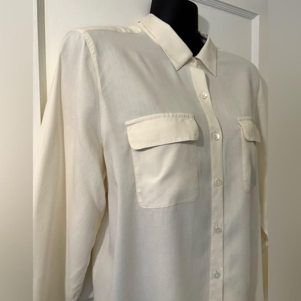 J Jill 100% Silk Long Sleeve Ivory Button Down Shirt